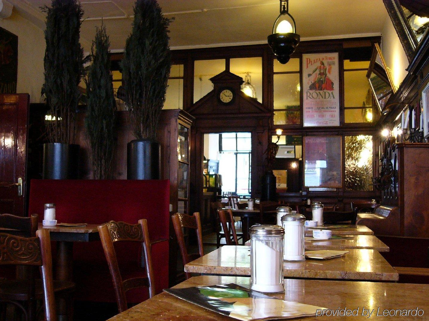 Hotel Orphee - Grosses Haus Regensburg Restaurante foto