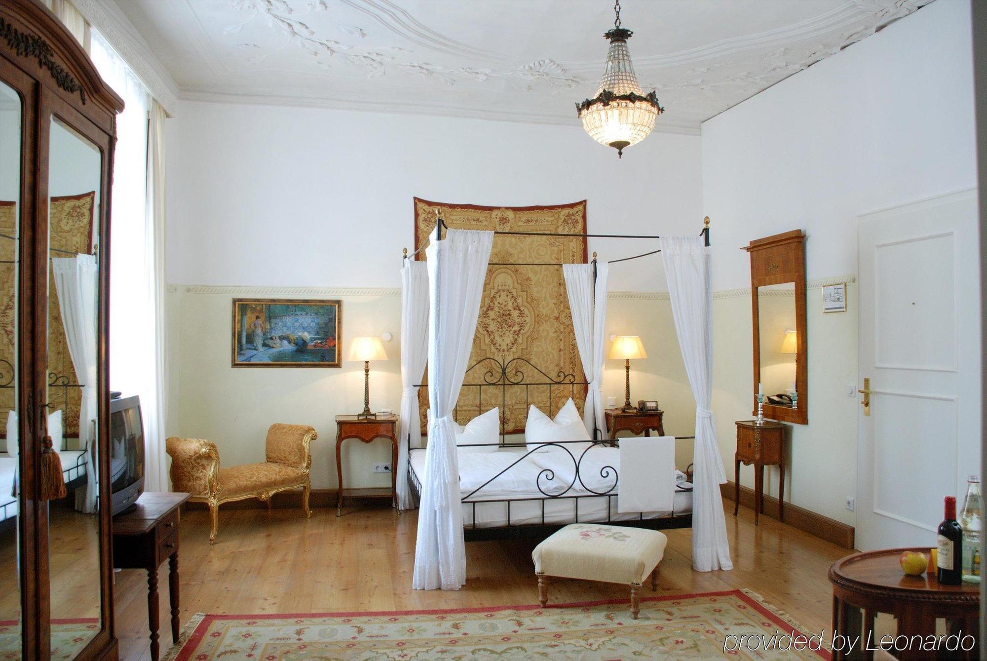 Hotel Orphee - Grosses Haus Regensburg Quarto foto